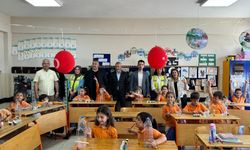 Kartepeli minikler ambalaj atıklarını biriktirdi