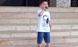 23 Nisan töreninde şarkı söyledi viral oldu