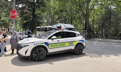 İnegöl'de yürürken bıçaklandı
