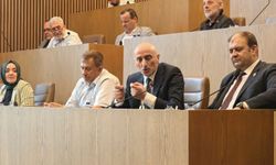 İnegöl meclisinde gergin anlar kamerada   "Gemi arayan korsanlar gibi.."