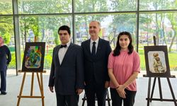 İnegöl'de Otizmli öğrencilerin göz kamaştıran sergisi