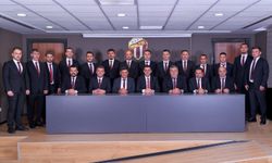 İNEGÖLSPOR’DA YENİ YÖNETİM GÖREV DAĞILIMINI YAPTI
