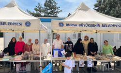 İnegöl'de 100. Yıl İlkokulu’nda geleneksel kermes coşkusu