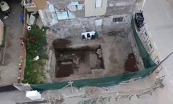 Arkeologlar İznik'te ortaya çıkan dev mozaiğin motiflerini araştırıyor