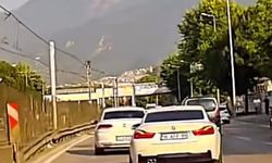 Bursa'da makas atan sürücü kameraya yakalandı