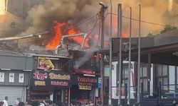 Bursa'da  tarihi semtte çıkan yangın söndürüldü