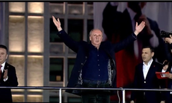 Muharrem İnce "Kurtuluş yok tek başına" diyerek CHP'ye katıldı