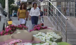 Karabağlar'da Başkan Kınay'dan sorunlara yerinde çözüm