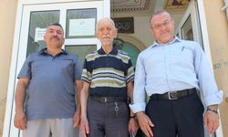 59 yıldır gönüllü müezzinlik yapıyor