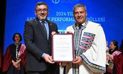 BŞEÜ Rektörü Prof. Dr. Kaplancıklı’ya akademik üstün başarı ödülü