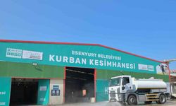 Esenyurt Belediyesi’nden kurban kesim alanlarında yoğun temizlik mesaisi
