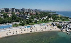 İstanbul’da sıcak hava bunalttı: Caddebostan sahile akın ettiler