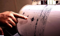 Gece saatlerinde deprem oldu