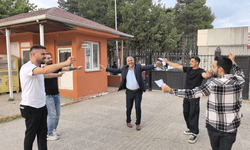 İnegöl'de çiftetelli oynayarak kutladı