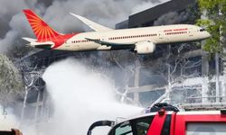 Air India uçağında bomba paniği