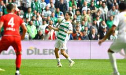 Bursaspor'da Furkan Özyapı ve Abdullah Tazgel ile yollar ayrıldı