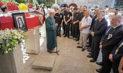 Eski CHP Milletvekili Lale Karabıyık son yolculuğuna uğurlandı