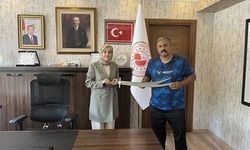 Yangın bölgesinde gönüllü mücadele edenler tebrik