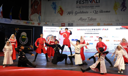 İnegöl’de Kardeşlik Rüzgarı; Festival Heyecanı Tüm Şehri Sardı