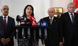 Gazetecilerin sorusuna Bahçeli'den çok konuşulacak cevap: Ben ahrazım!