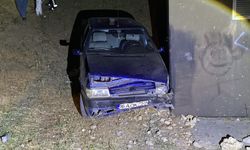 İnegöl'de araç trafoya uçtu