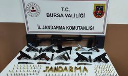 Jandarmadan büyük operasyon   İnegöl'de cephanelik gibi ev