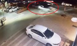 Hızla ilerleyen motosikletli böyle kaza yaptı!