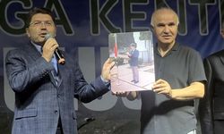 Adalet Bakanı Tunç'u duygulandıran hediye! Fotoğrafın hikayesi bakın ne çıktı