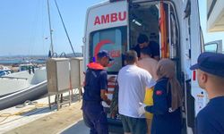 Balıkesir açıklarında yaralanan şahıs sahil güvenlik ekiplerince tahliye edildi