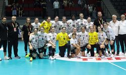 Büyükşehir hentbol takımı finalde