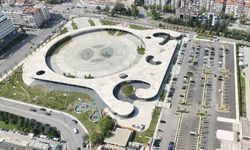 Milli İrade Meydanı otoparkıyla rahatlık sağlıyor