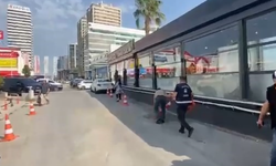 Bursa'da zabıta dakikalar içinde kaldırım ve sokakları böyle temizledi