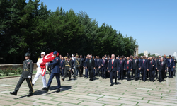 Cumhurbaşkanı Erdoğan başkanlığındaki devlet erkanı, Anıtkabir’i ziyaret etti