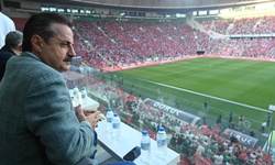 Zafer Bayramı coşkusu Matlı Atatürk Stadyumu’nu sardı