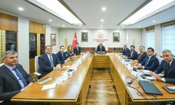 Bakan Ersoy duyurdu: Spotify, Türkiye'de ofis açıyor!