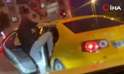 Taksideki kadını defalarca tekmeledi! Ankara'da korkunç görüntü