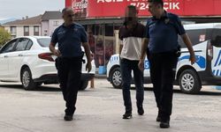 İnegöl'de rehine krizi! Polis kapıyı kırıp etkisiz hale getirdi