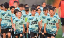 KAFKASSPOR’DA 39 ÇOCUĞUN YILDIZI PARLADI
