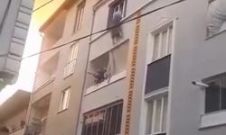 Bursa'da torun ve babaanne, alevlerden saniyelerle kurtuldu