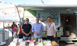 Nilüfer Belediyesi gezici kütüphane 7. Mudanya kitap fuarında