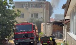 İznik'te yangın paniği! Yaşlı kadın balkonda mahsur kaldı