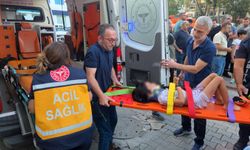 Orhangazi'de motosiklet önce küçük çocuğa ardından otomobile çarptı