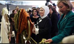 Amerika temaslarına Emine Erdoğan'ın Bursa İpeği damgasını vurdu