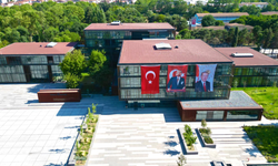 İnegöl Belediyesi’nden 1500 Öğrenciye Kırtasiye Yardımı