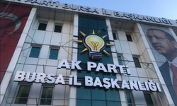 Ak Parti'de 2 İlçe Başkanı İstifa Etti