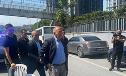 İl Başkanlığı'na giden Gürsel Tekin, 5 dakikada apar topar ayrıldı!