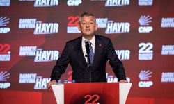 Özgür Özel, CHP'nin 22. Olağanüstü Kurultayı'nda yeniden Genel Başkan seçildi