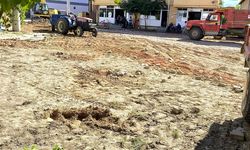 İNATÇI FENOMEN MUHTAR KÖYÜ HİZMETE BOĞUYOR! TARİHTE BİR İLK OLACAK