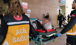 İnegöl'de bariyerlere saplandı