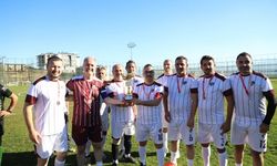 İnegöl protokolü sahada yarıştı! Bakın kim kazandı?